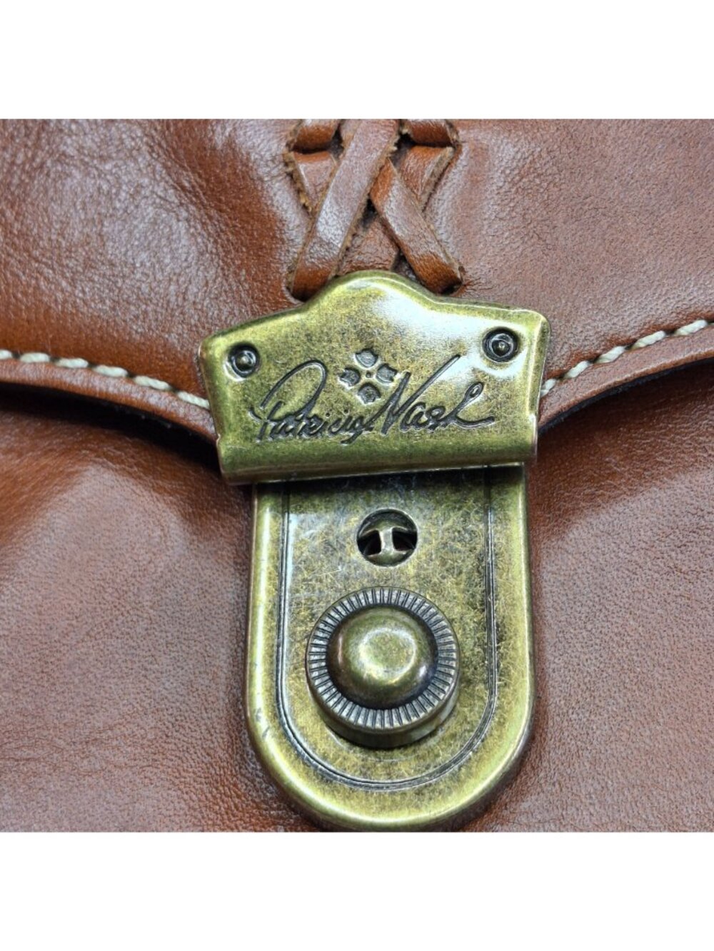 Patricia Nash Bianco Organizer Small Crossbody Bag Brown Leather w/ Key LKNC - Picture 13 of 13